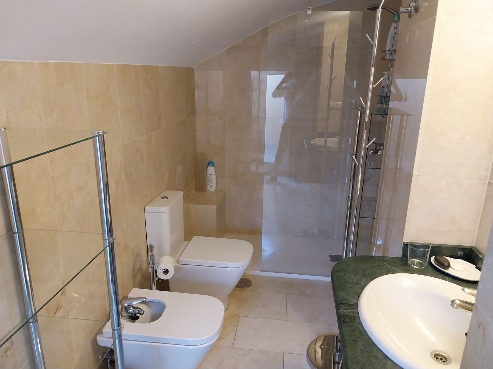 3 soverom Leilighet til leie i Arenal med svømmebasseng garasje - € 1 300 (Ref: 9102753)