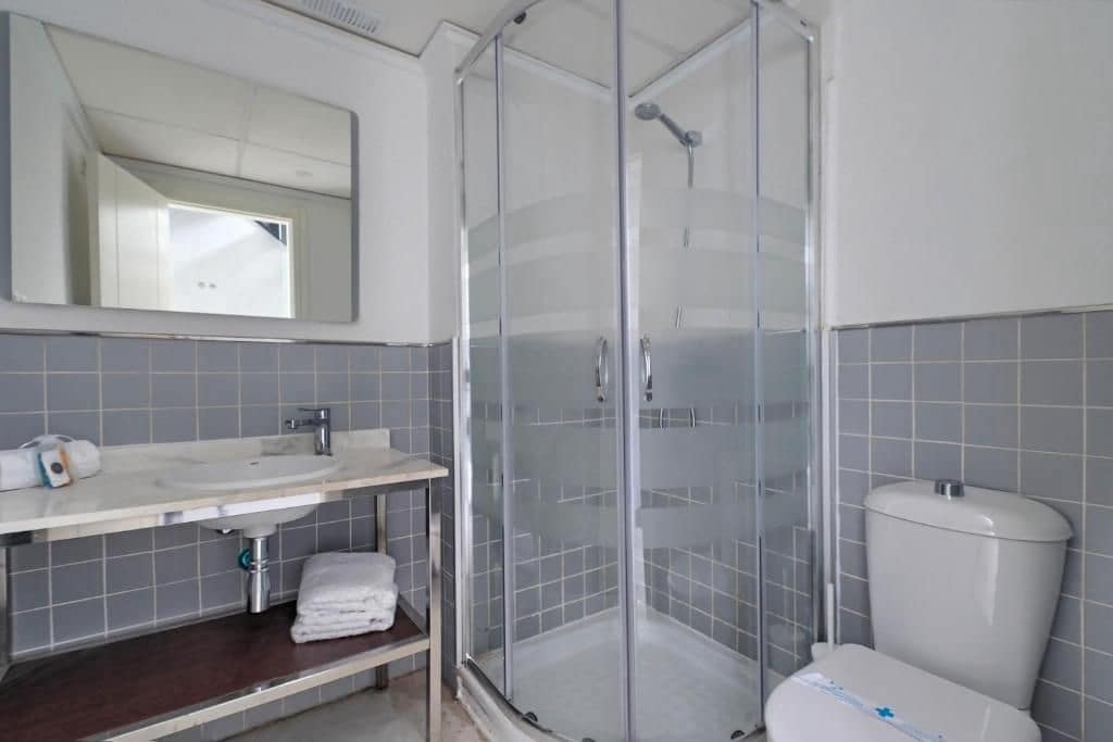 3 soveværelse Semi-Rækkehus til leje i Arenal med swimmingpool - € 1.600 (Ref: 9176227)