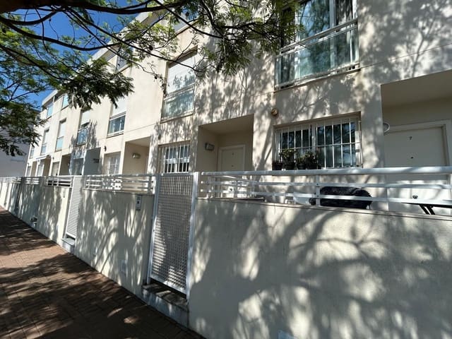 3 bedroom Semi-detached Villa for rent in Arenal, Javea / Xàbia with pool - € 1,600 (Ref: 9176227)
