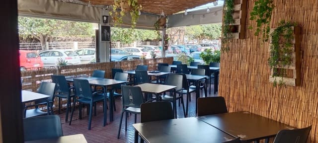 Kaupallinen vuokrattavana paikassa Arenal, Javea / Xàbia - 29 900 € (Ref: 9239666)