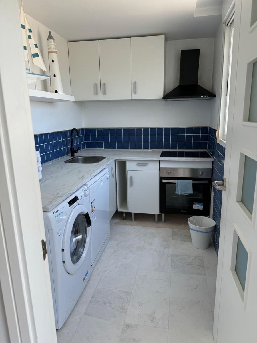 2 soveværelse Lejlighed til salg i Arenal med swimmingpool garage - € 379.000 (Ref: 9303169)