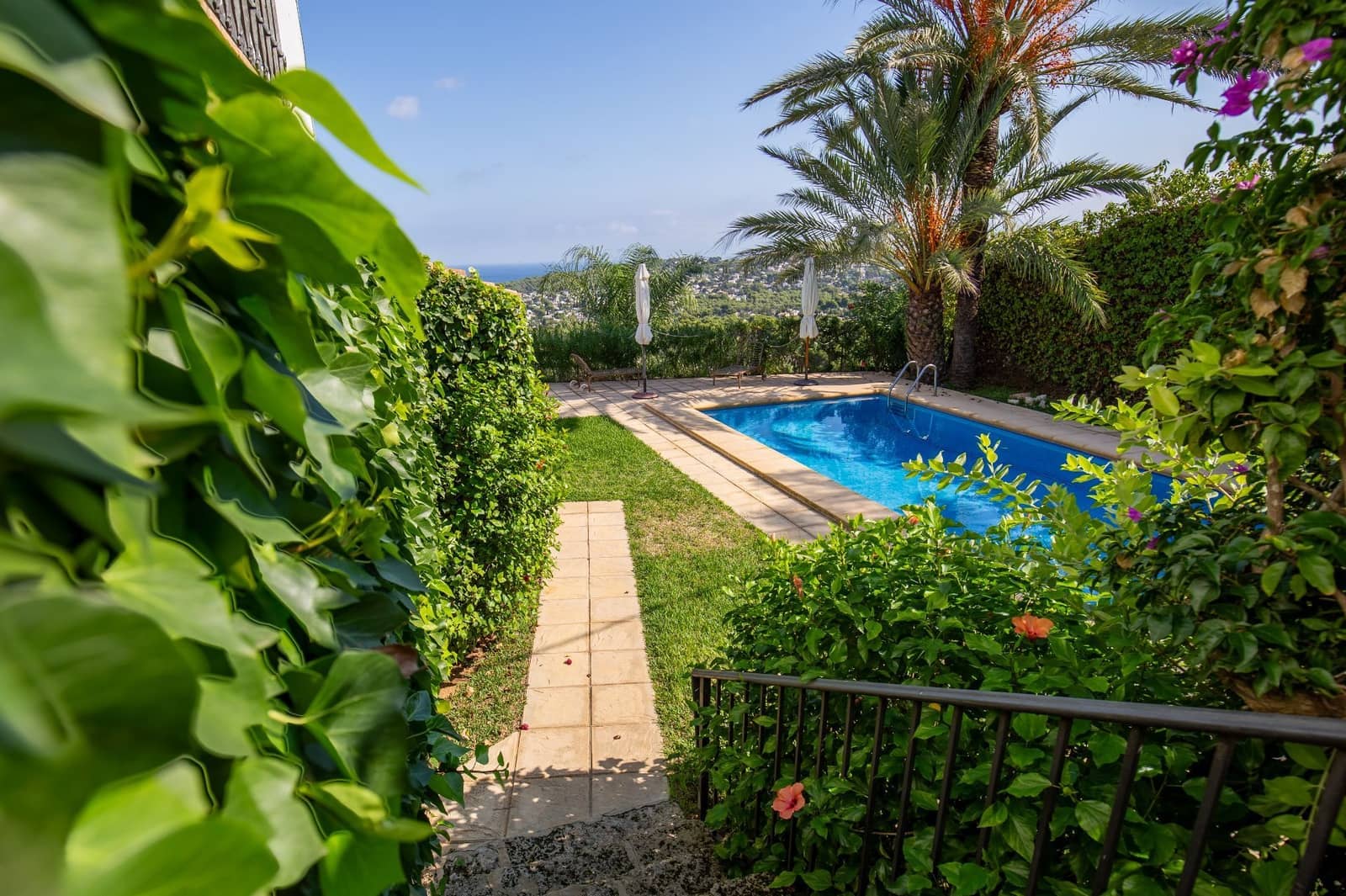 Chalet de 4 habitaciones en Javea / Xàbia en venta con piscina garaje - 1.550.000 € (Ref: 9321579)