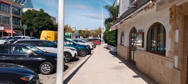 Kaupallinen vuokrattavana paikassa Arenal, Javea / Xàbia - 2 000 € (Ref: 9330200)