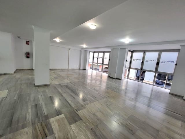 Komercyjne do wynajęcia w Dénia - 1 100 € (Ref: 9375018)