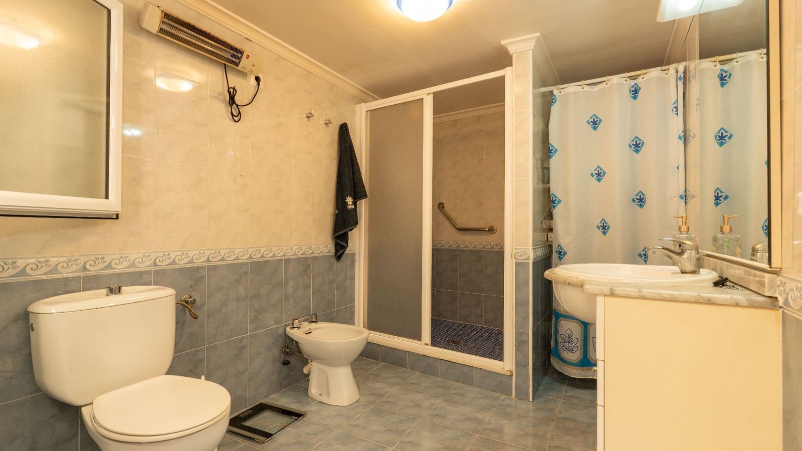 4 makuuhuone Omakotitalo myytävänä paikassa Javea / Xabia - 380 000 € (Ref: 9673912)