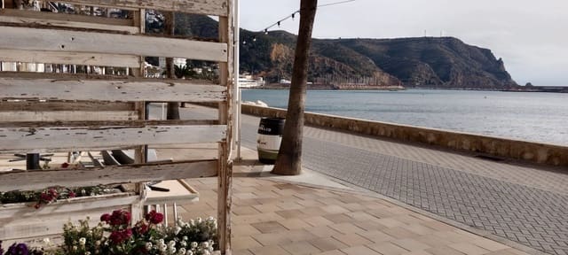 Commercial for rent in Javea / Xàbia - € 2,000 (Ref: 9755384)