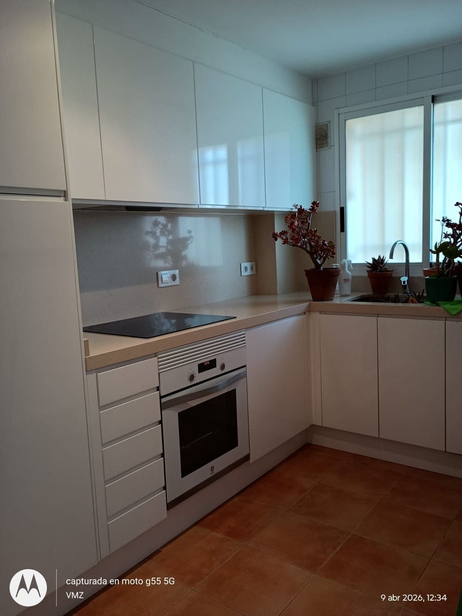 Penthouse de 2 chambres à louer à Javea / Xabia avec piscine garage - 2 000 € (Ref: 9758585)