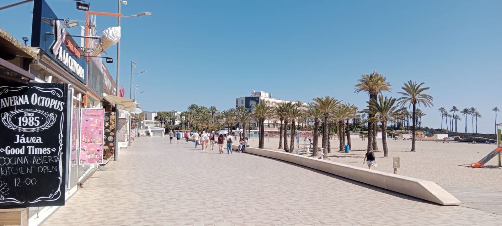 Erhverv til leje i Javea / Xabia - € 2.300 (Ref: 9790737)