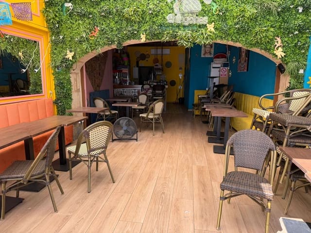 Kommersiell til leie i Javea / Xàbia - € 2 300 (Ref: 9790737)