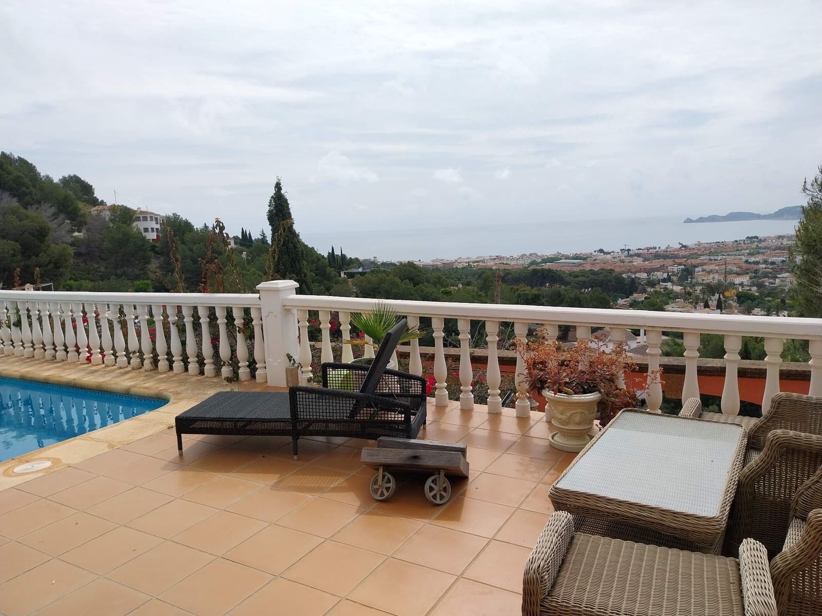 4 bedroom Villa for rent in Javea / Xabia with pool garage - € 3,200 (Ref: 9821853)
