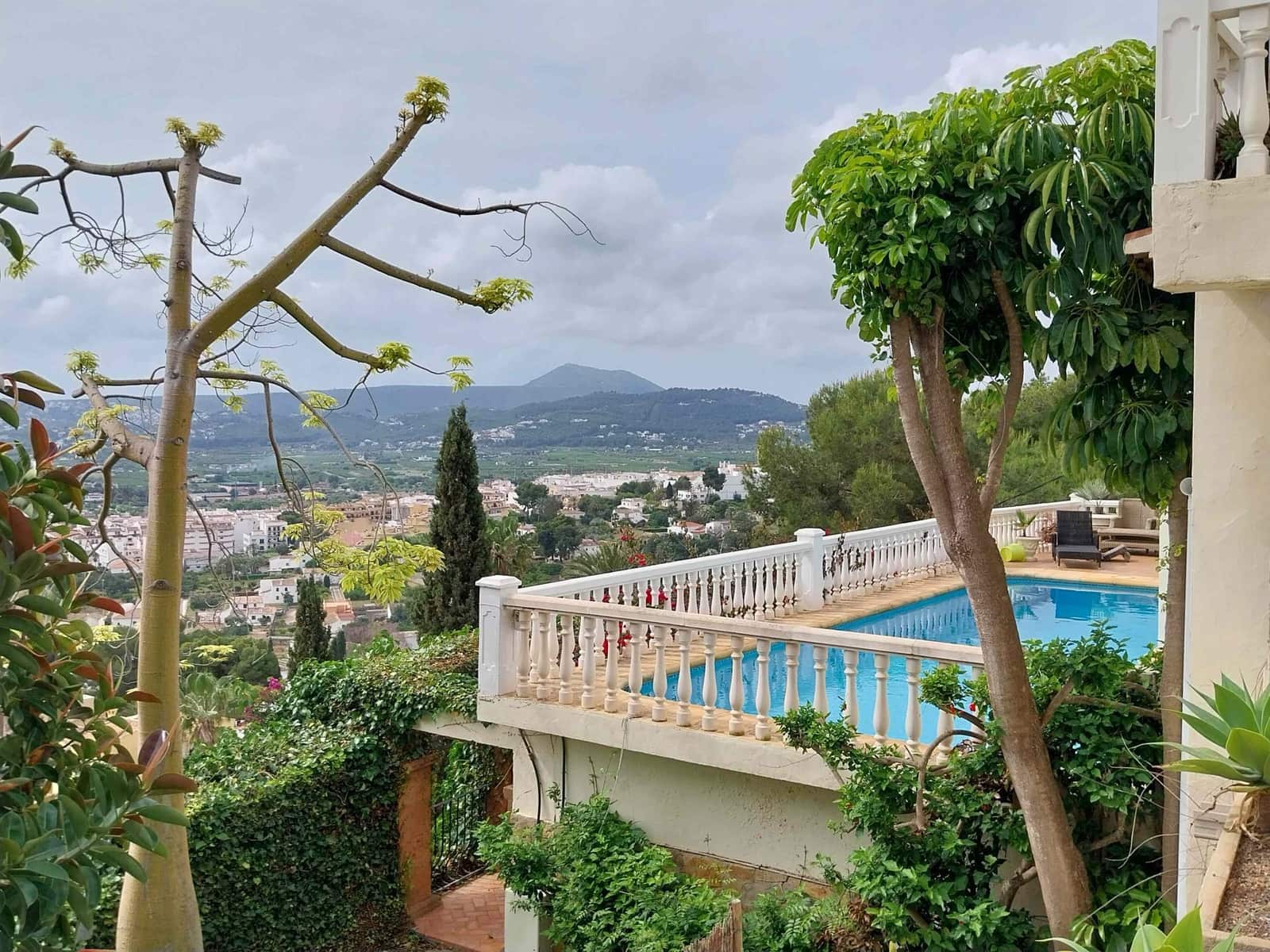 4 bedroom Villa for rent in Javea / Xabia with pool garage - € 3,200 (Ref: 9821853)