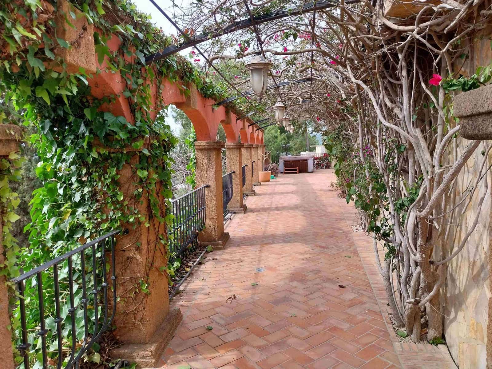 4 bedroom Villa for rent in Javea / Xabia with pool garage - € 3,200 (Ref: 9821853)