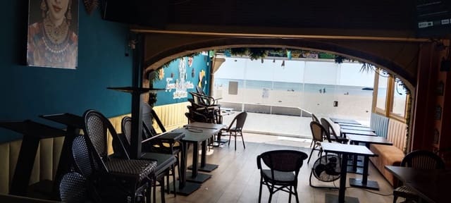 Commercial for rent in Javea / Xàbia - € 2,300 (Ref: 9947345)