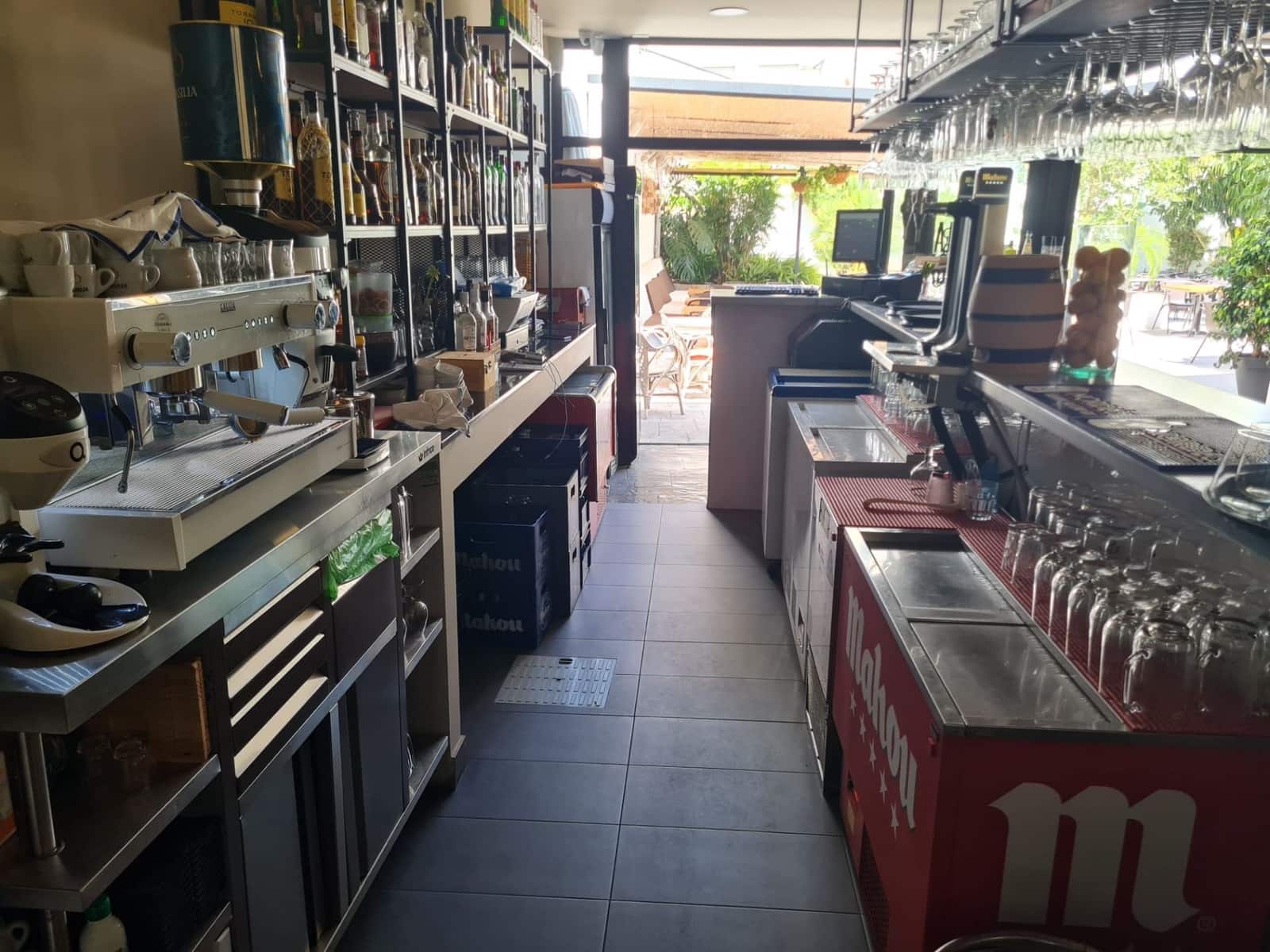 Erhverv til leje i Javea / Xabia - € 2.000 (Ref: 9947346)