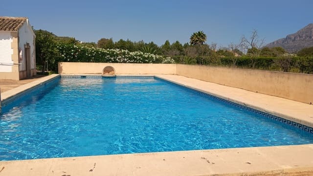 Bungalow de 3 habitaciones en Javea / Xàbia en venta con piscina garaje - 475.000 € (Ref: 9949285)