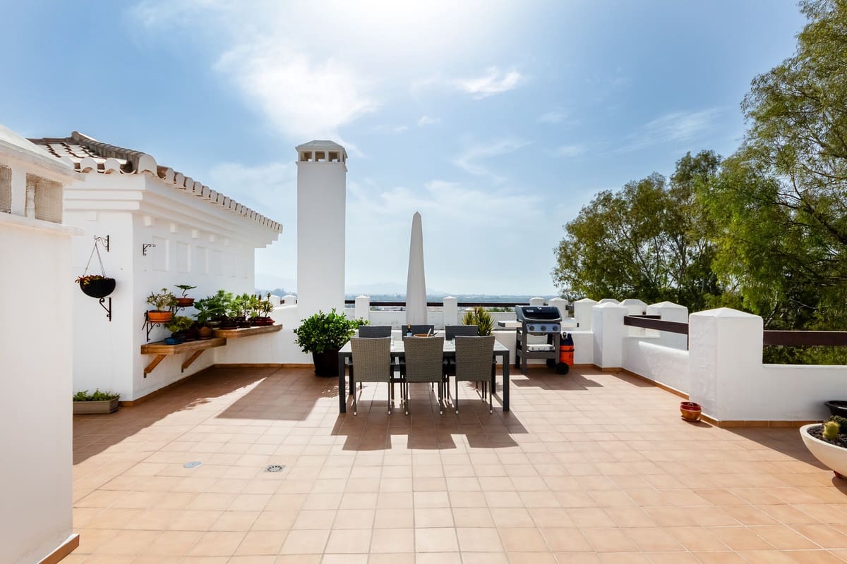 3 slaapkamer Penthouse te koop in Salobrena met zwembad garage - € 379.000 (Ref: 10033048)