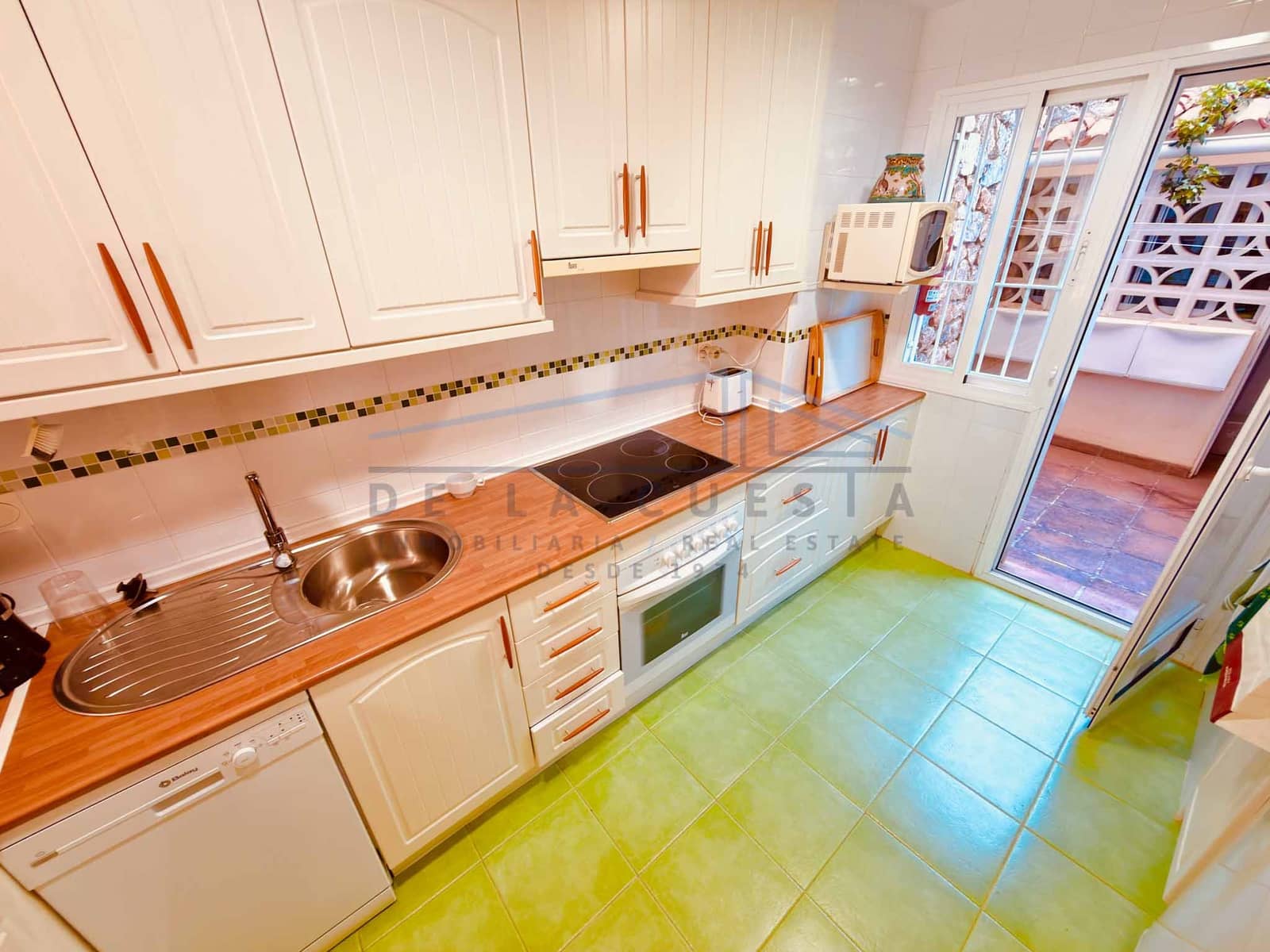 2 quarto Apartamento para venda em La Herradura com piscina garagem - 420 000 € (Ref: 10036203)