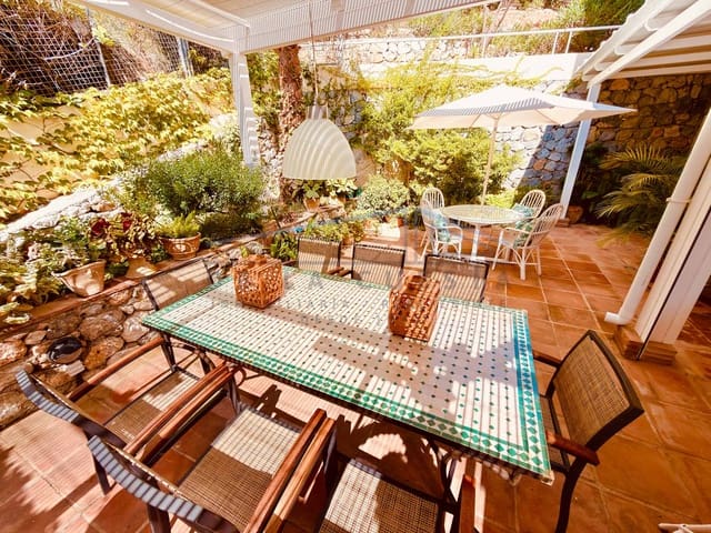 2 quarto Apartamento para venda em La Herradura, Almuñécar com piscina garagem - 420 000 € (Ref: 10036203)