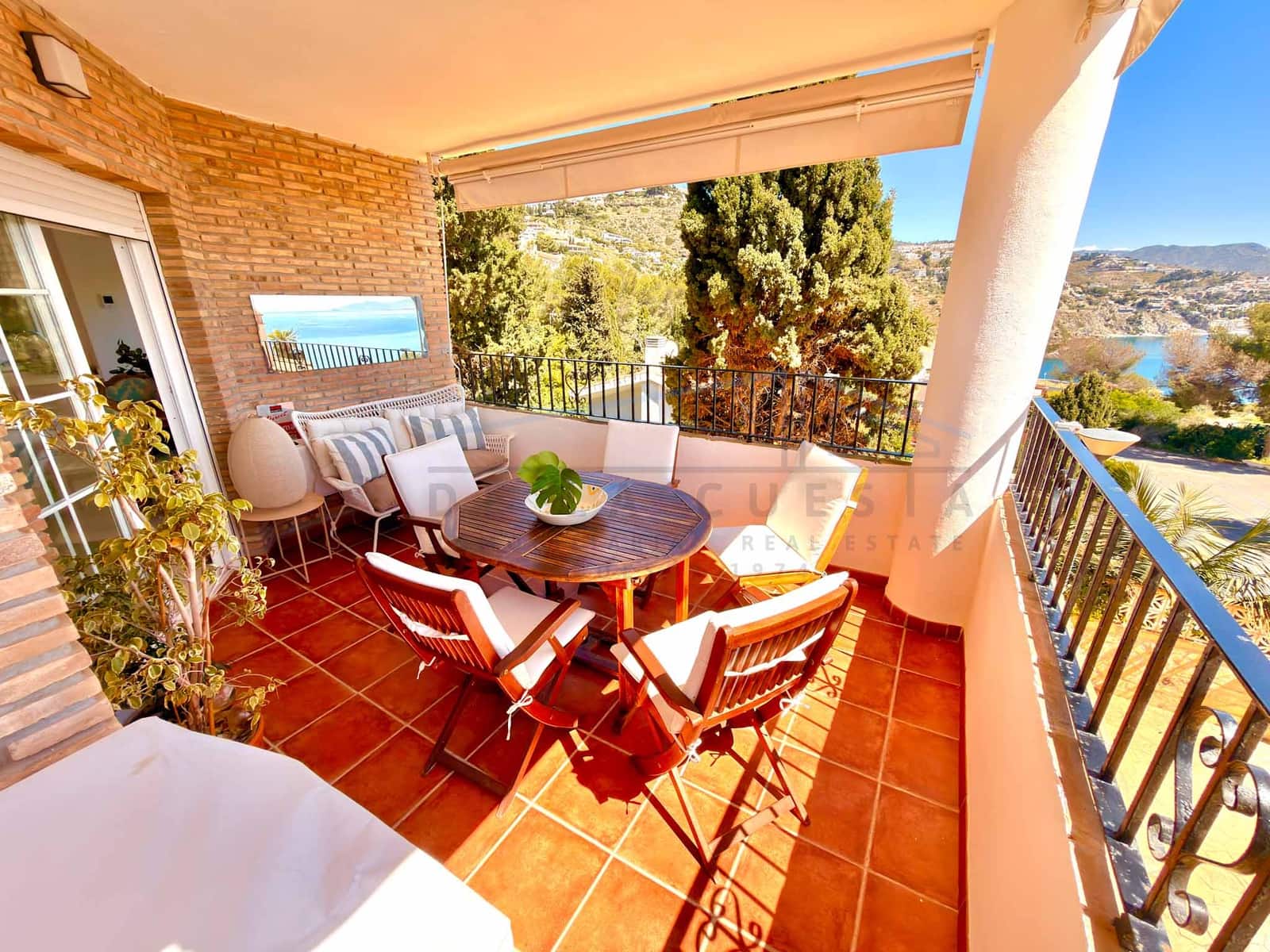 3 quarto Apartamento para venda em La Herradura com piscina garagem - 380 000 € (Ref: 10045681)