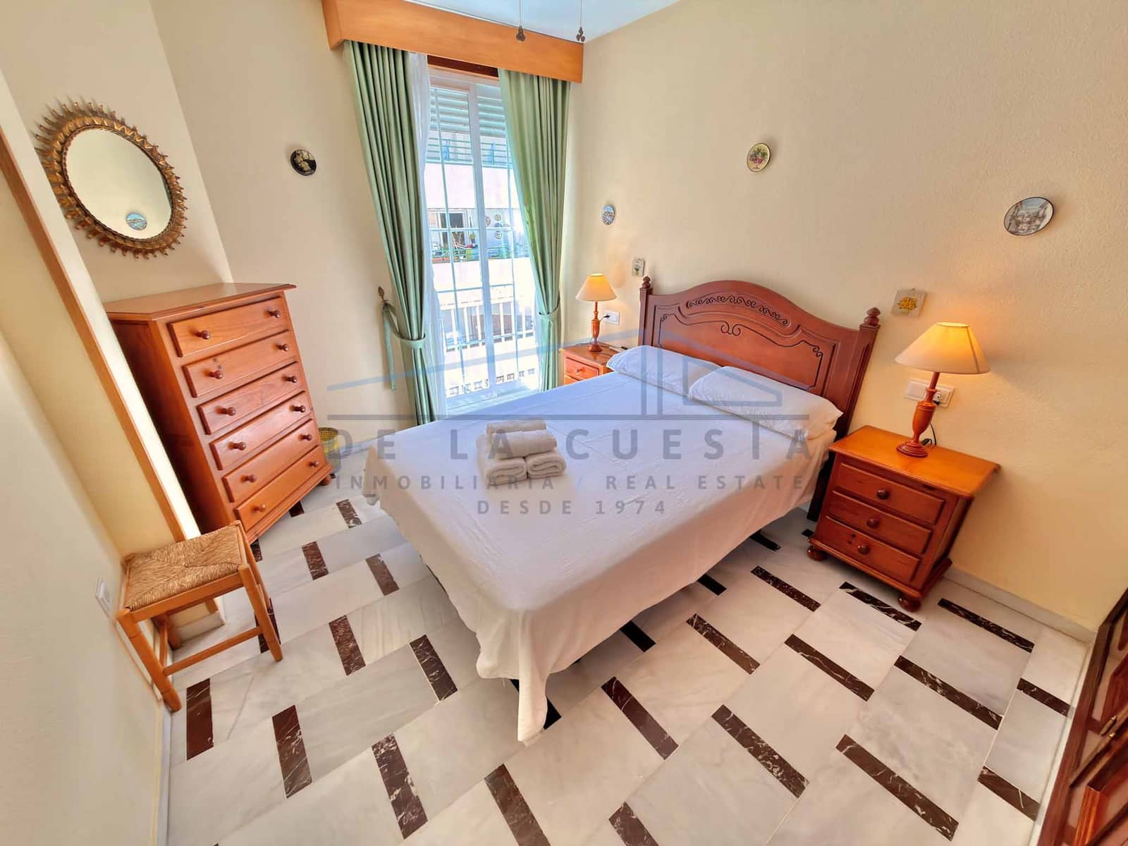 Apartament na sprzedaż w La Herradura z garażem - 450 000 € (Ref: 10045840)