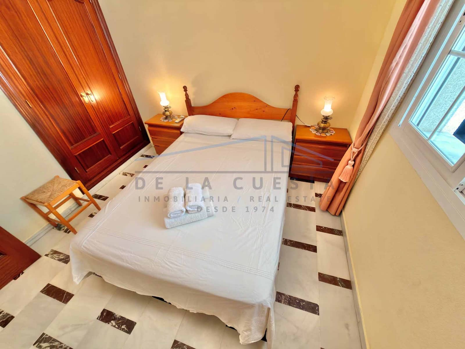 Apartament na sprzedaż w La Herradura z garażem - 450 000 € (Ref: 10045840)