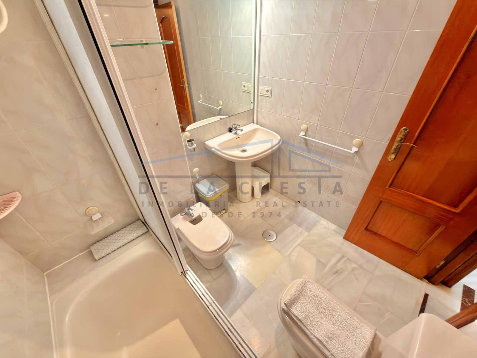 Apartament na sprzedaż w La Herradura z garażem - 450 000 € (Ref: 10045840)