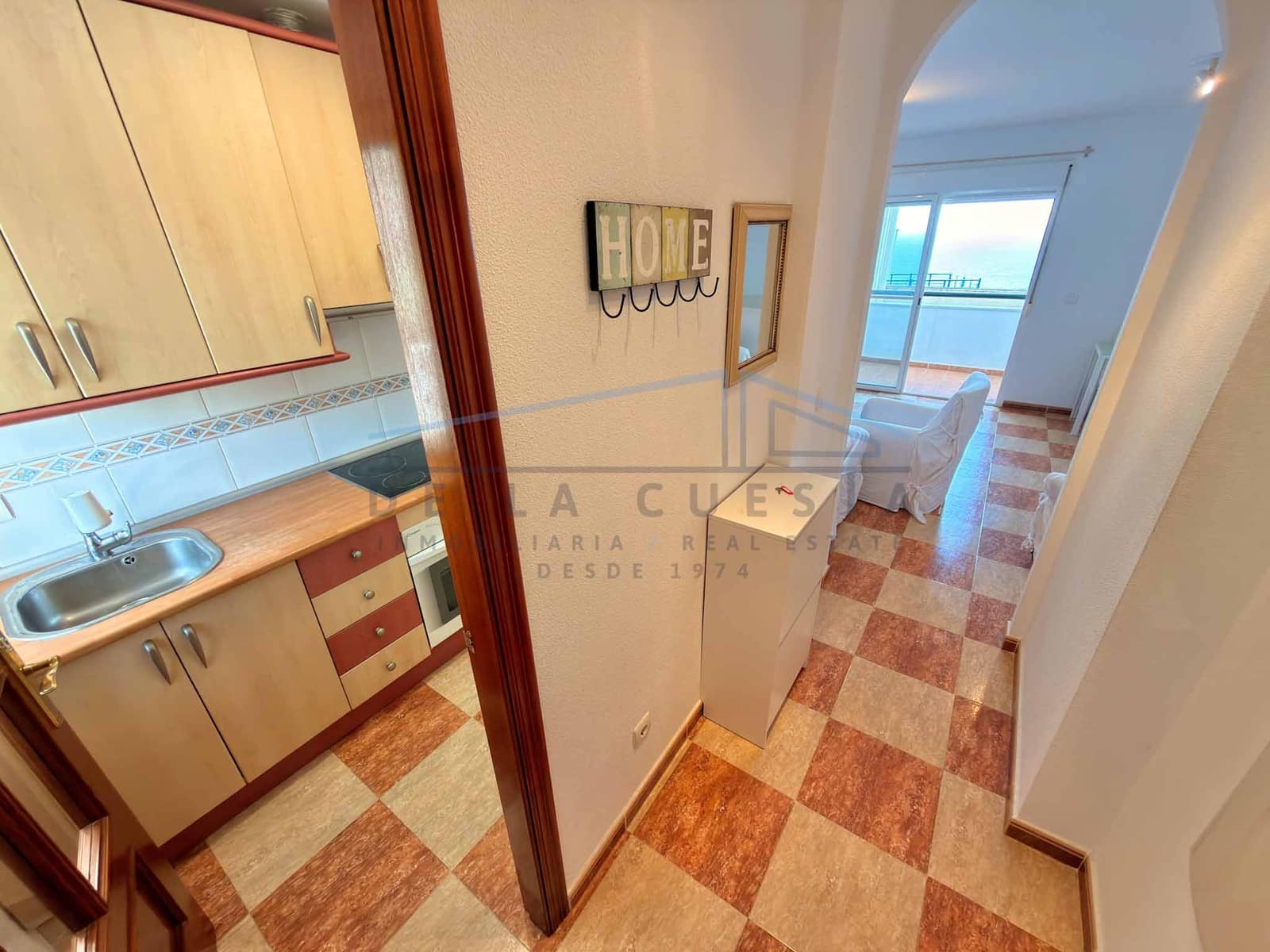 2 slaapkamer Rijtjeshuis te koop in La Herradura met garage - € 330.000 (Ref: 10070124)