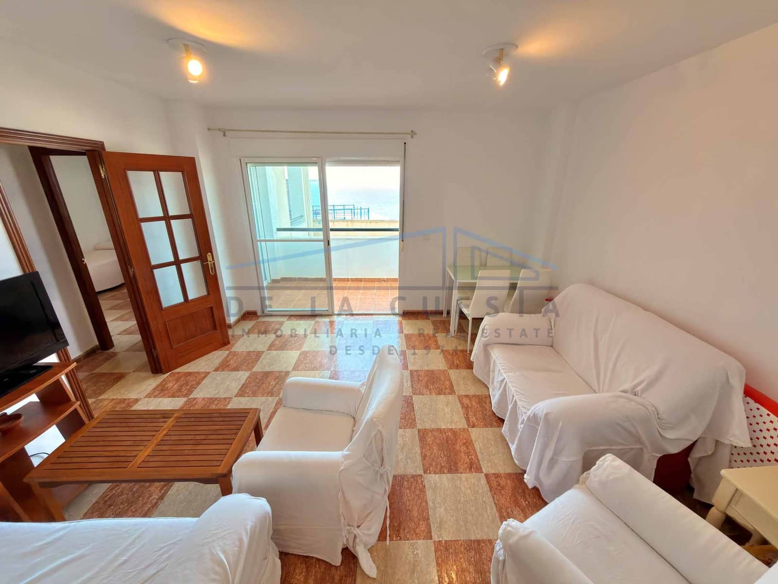 2 slaapkamer Rijtjeshuis te koop in La Herradura met garage - € 330.000 (Ref: 10070124)