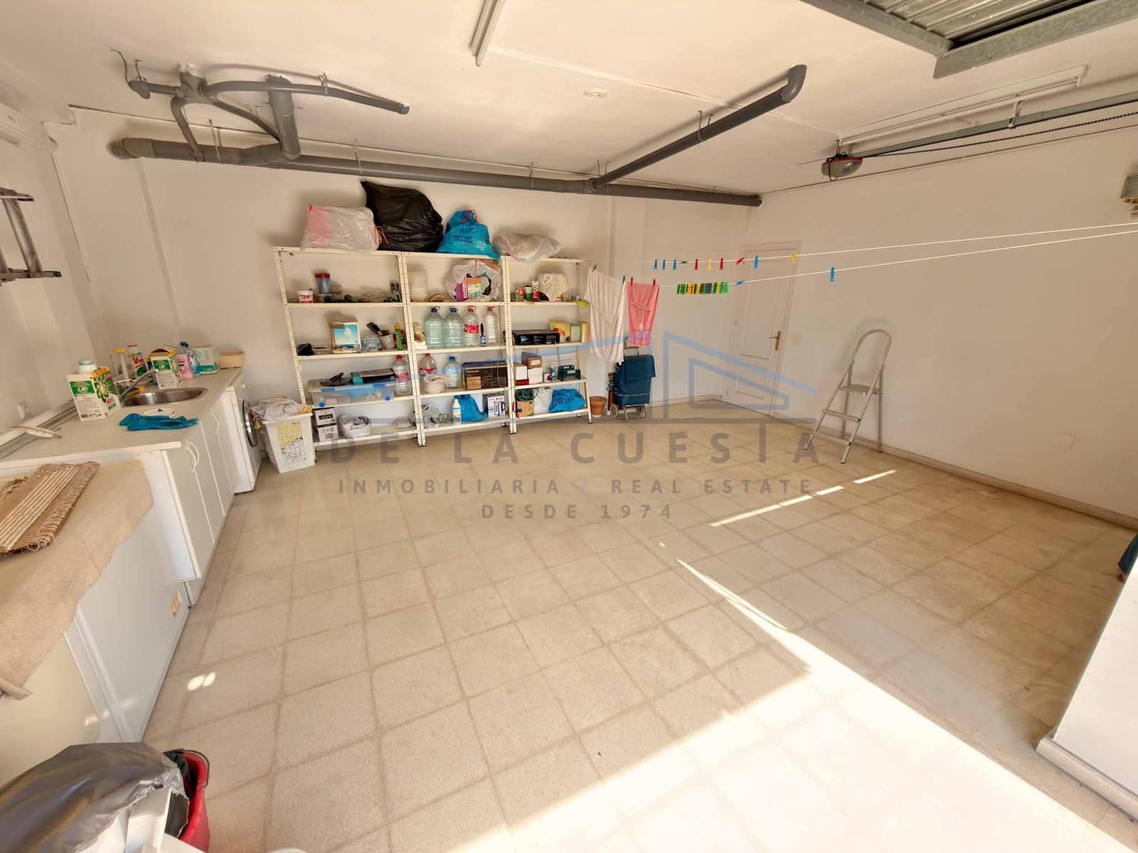 3 slaapkamer Rijtjeshuis te koop in La Herradura met garage - € 330.000 (Ref: 10070127)