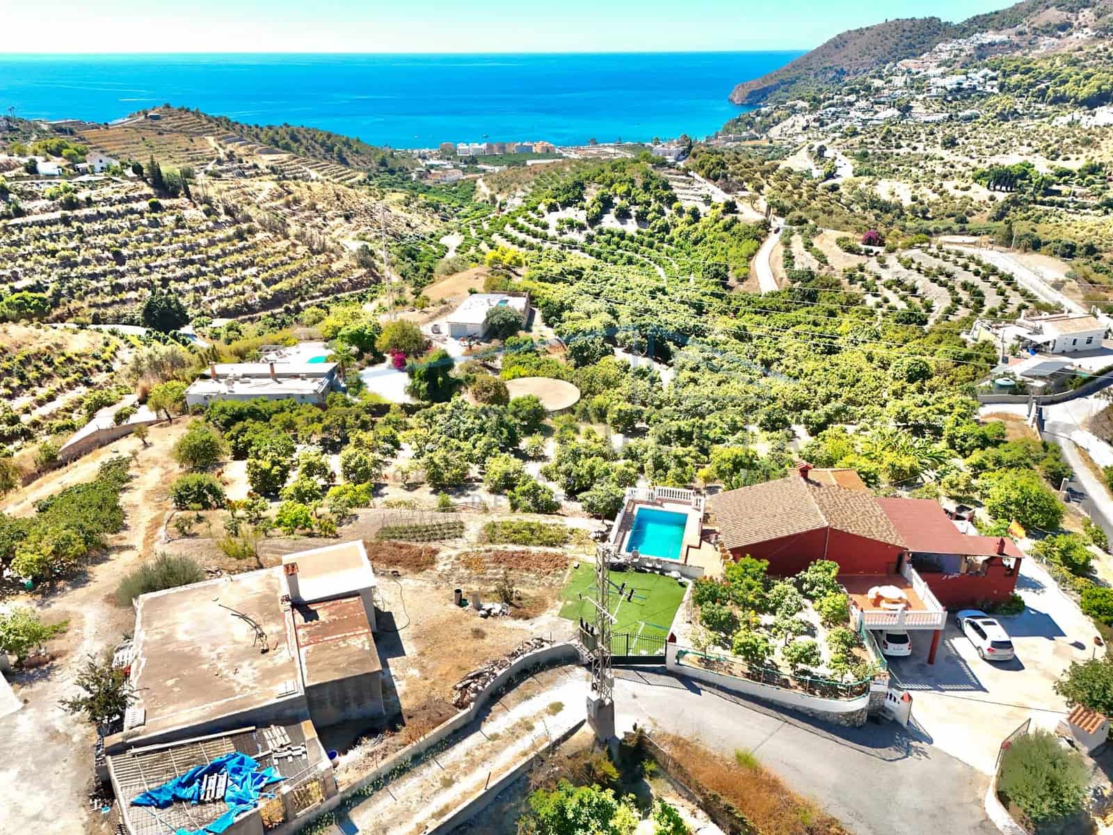 2 bedroom Finca/Country House for sale in La Herradura with pool garage - € 560,000 (Ref: 10125107)