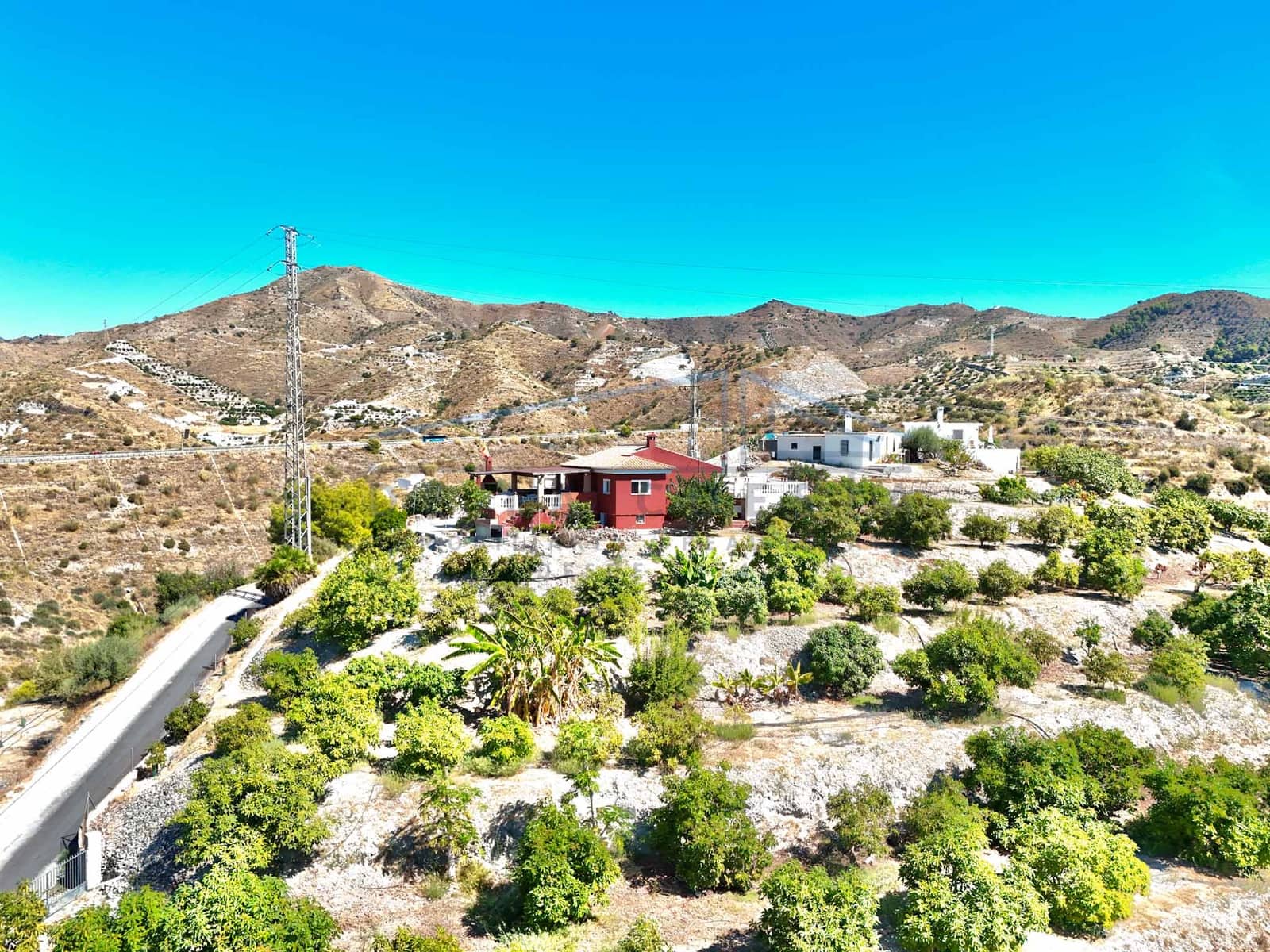2 bedroom Finca/Country House for sale in La Herradura with pool garage - € 560,000 (Ref: 10125107)