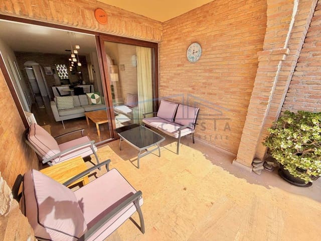 Apartamento de 2 habitaciones en La Herradura, Almuñécar en venta - 345.000 € (Ref: 10136401)