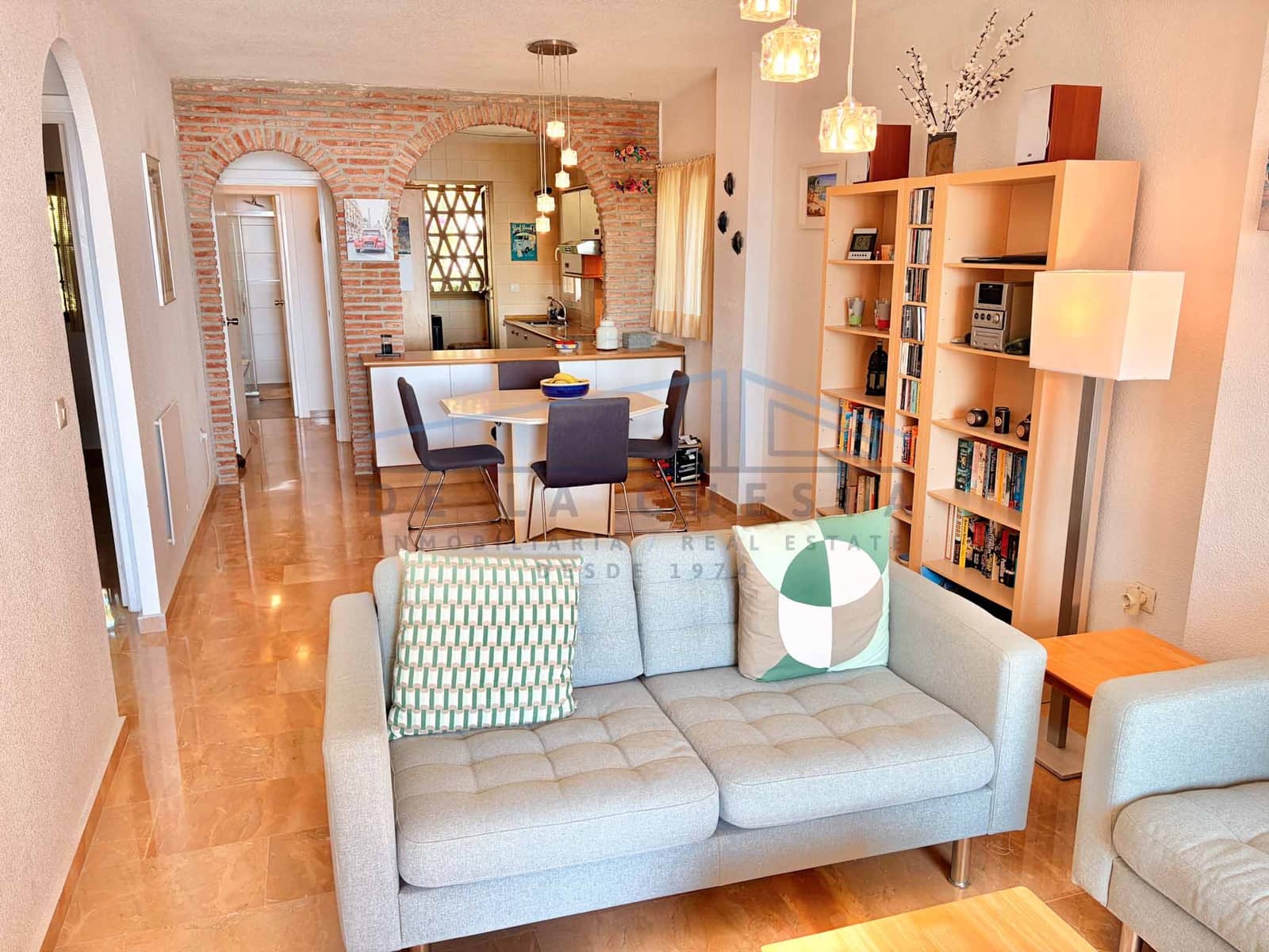 Apartamento de 2 habitaciones en La Herradura en venta - 345.000 € (Ref: 10136401)
