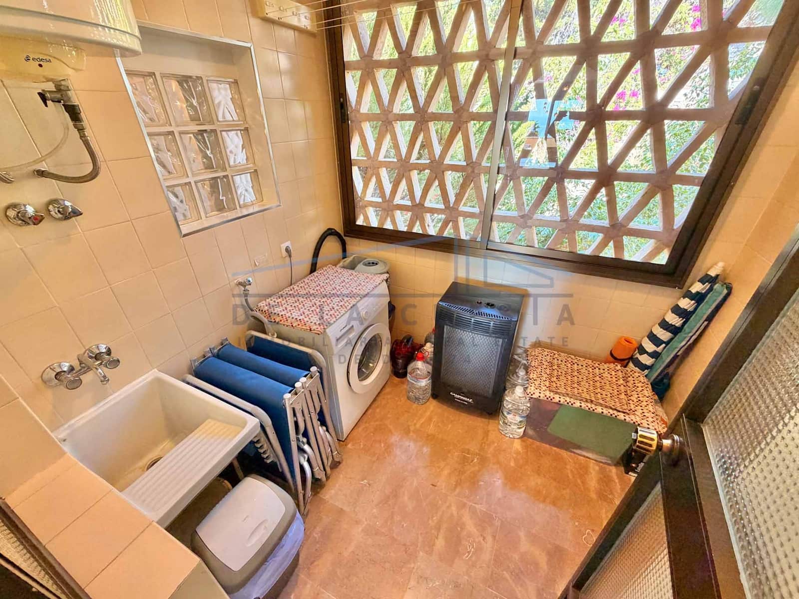 Apartamento de 2 habitaciones en La Herradura en venta - 345.000 € (Ref: 10136401)