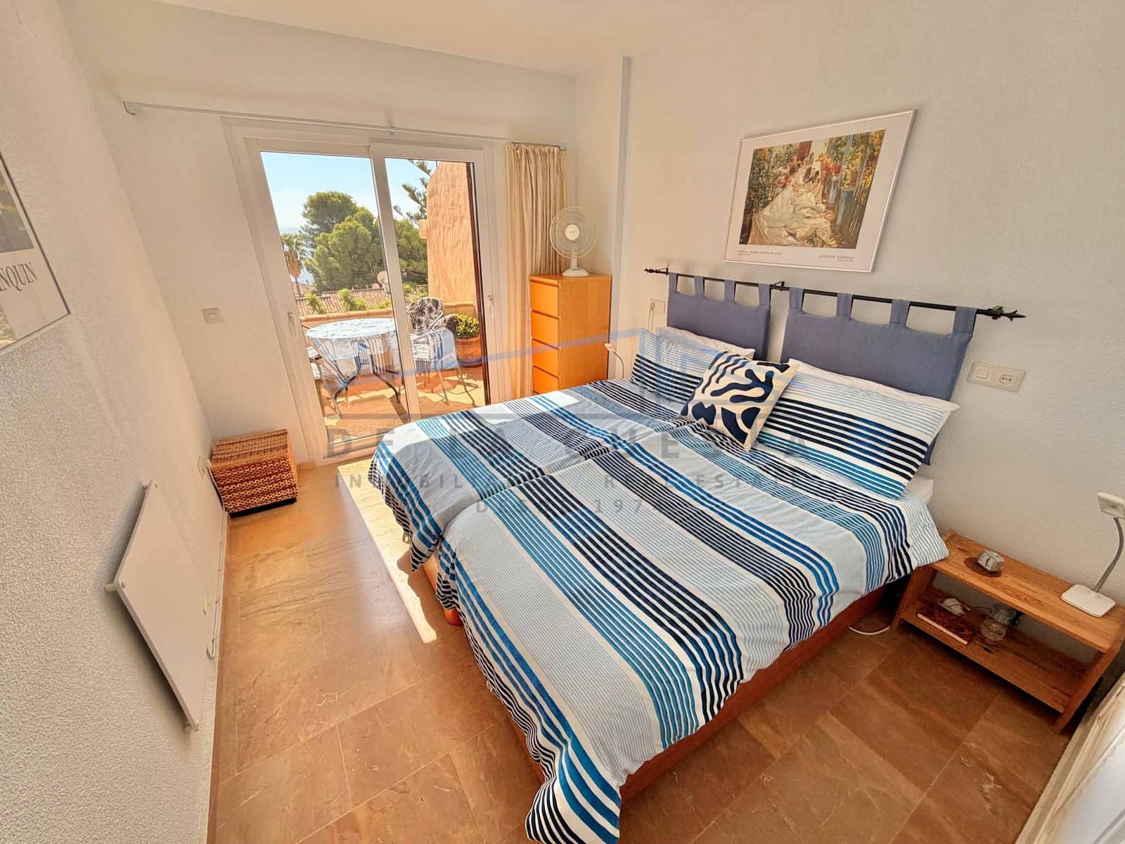 Apartamento de 2 habitaciones en La Herradura en venta - 345.000 € (Ref: 10136401)
