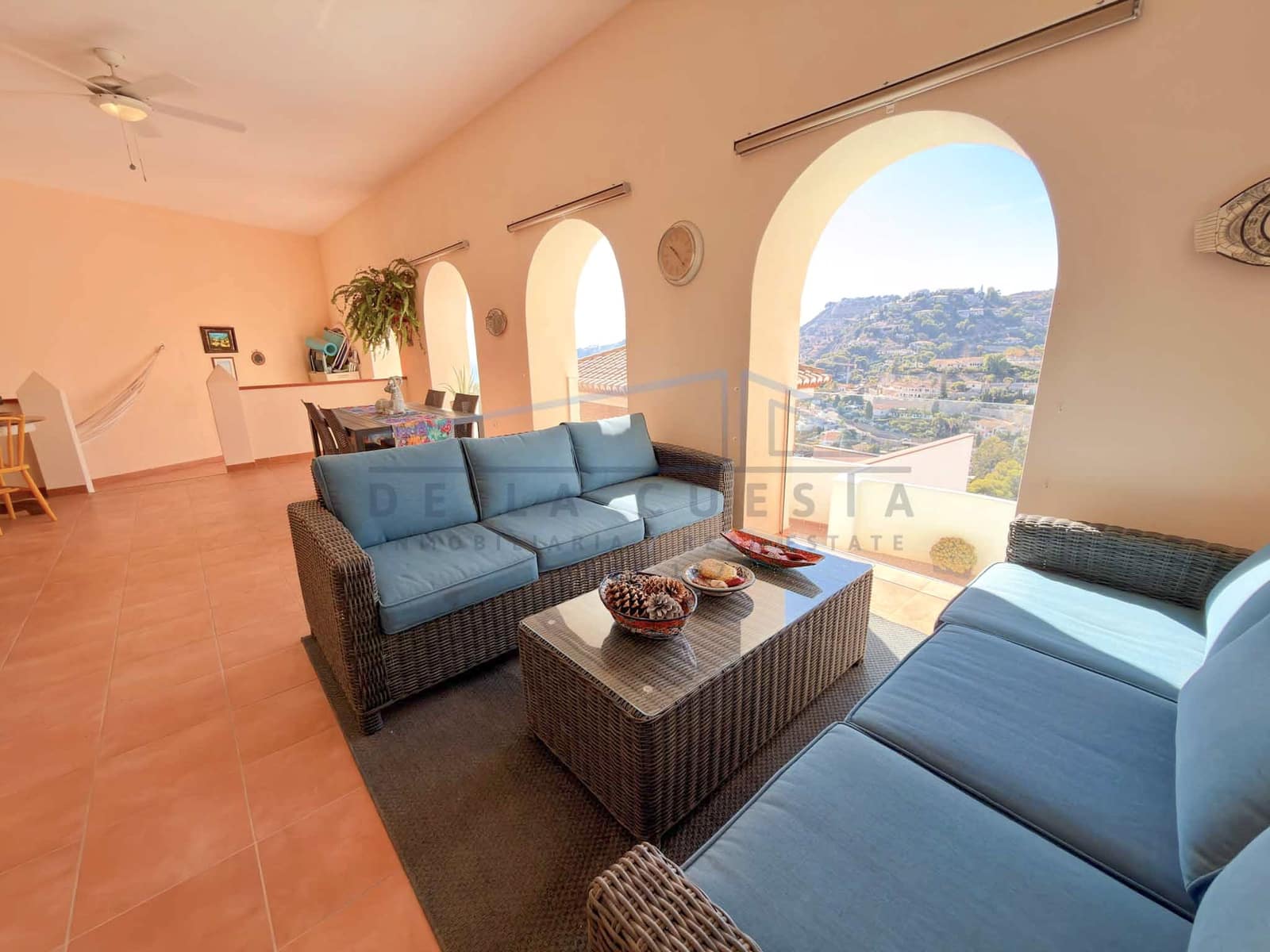 Casa de 3 habitaciones en Almuñécar en venta con piscina garaje - 749.000 € (Ref: 10156819)