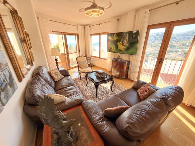 3 chambre Maison de Ville à vendre à Almuñécar avec piscine garage - 749 000 € (Ref: 10156819)