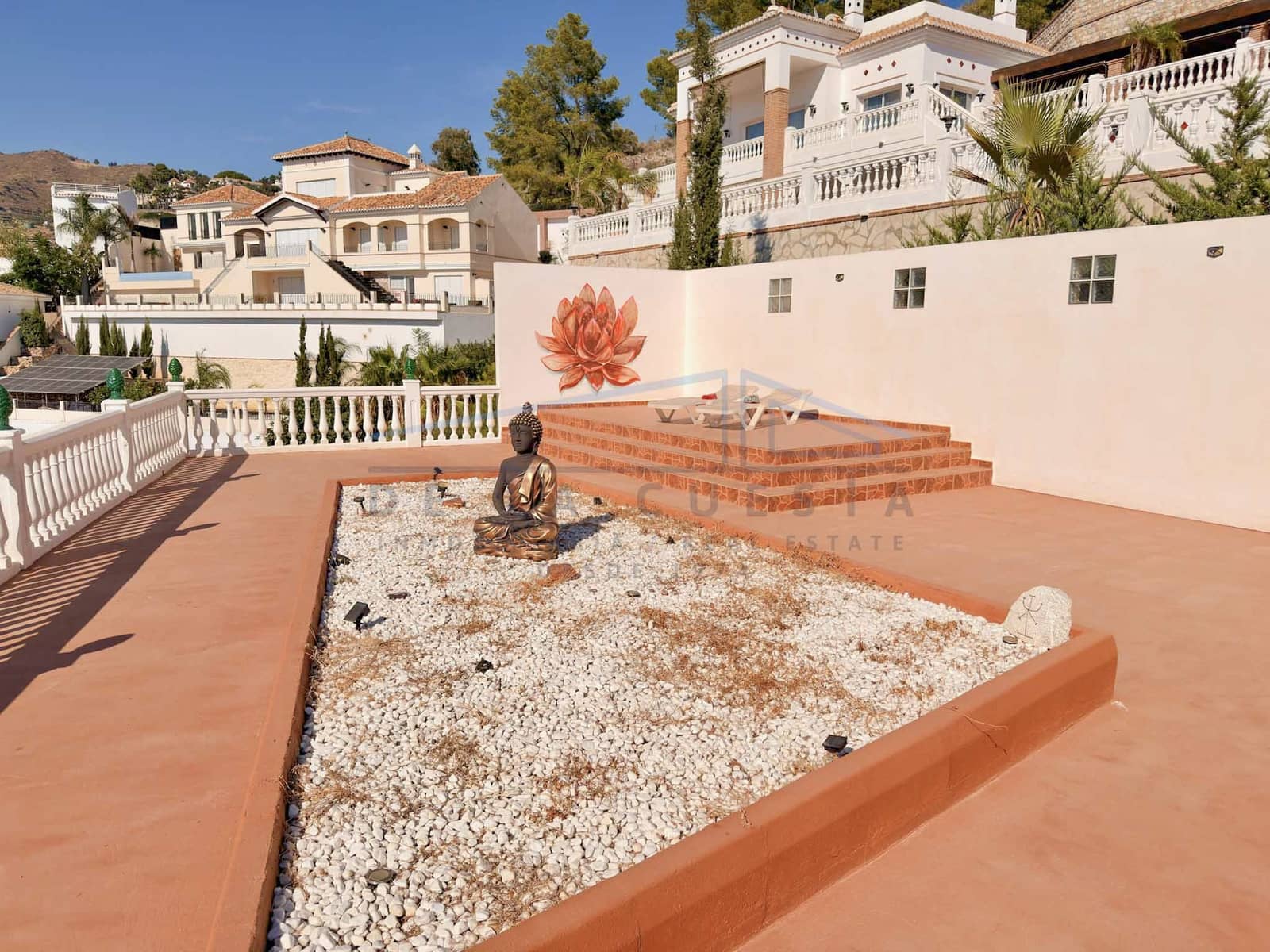 Casa de 3 habitaciones en Almuñécar en venta con piscina garaje - 749.000 € (Ref: 10156819)