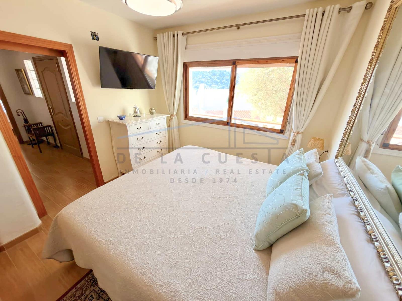 Casa de 3 habitaciones en Almuñécar en venta con piscina garaje - 749.000 € (Ref: 10156819)