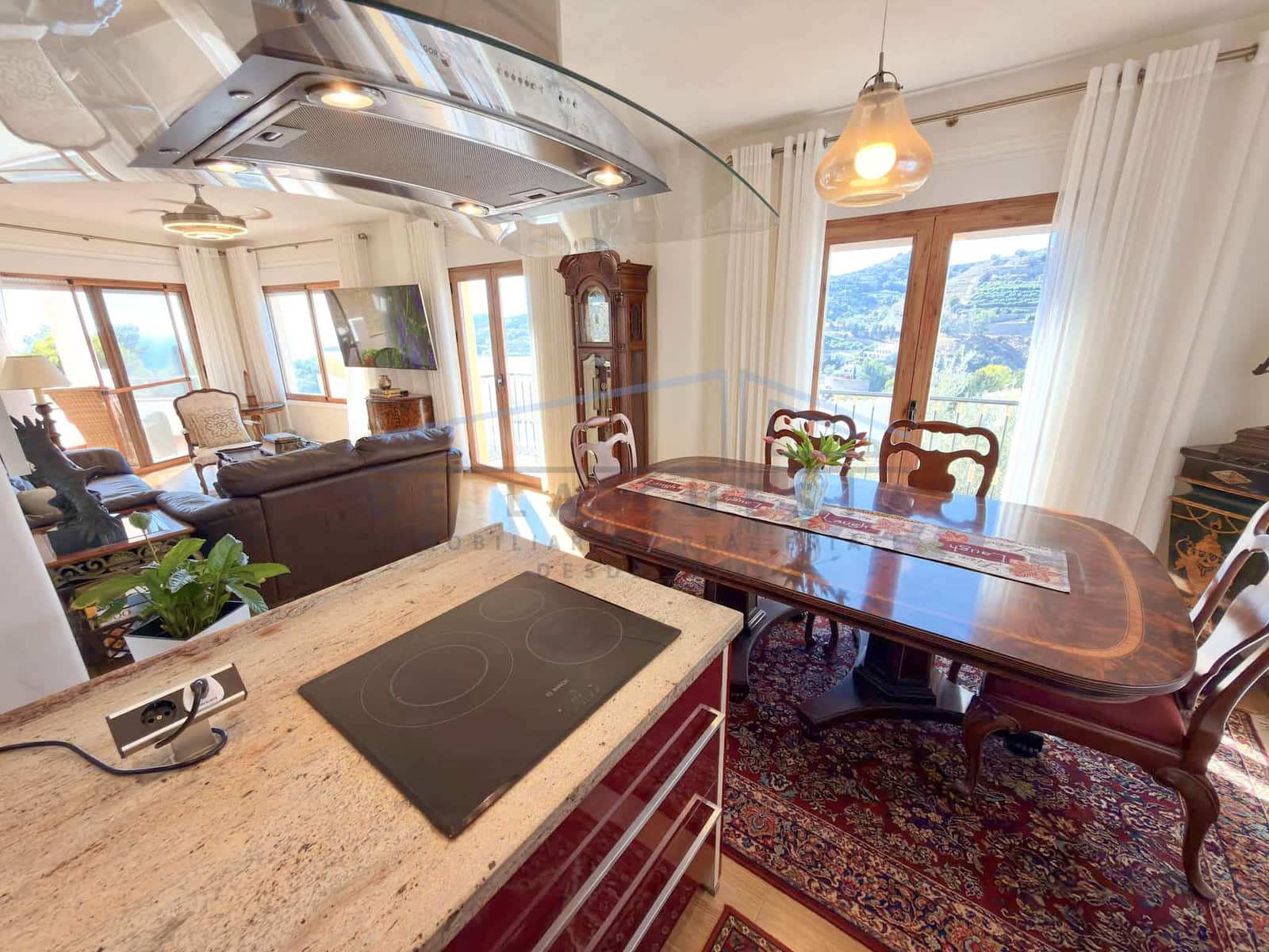 Casa de 3 habitaciones en Almuñécar en venta con piscina garaje - 749.000 € (Ref: 10156819)