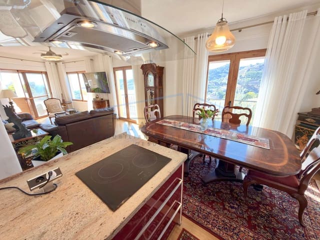 3 chambre Maison de Ville à vendre à Almuñécar avec piscine garage - 749 000 € (Ref: 10156819)