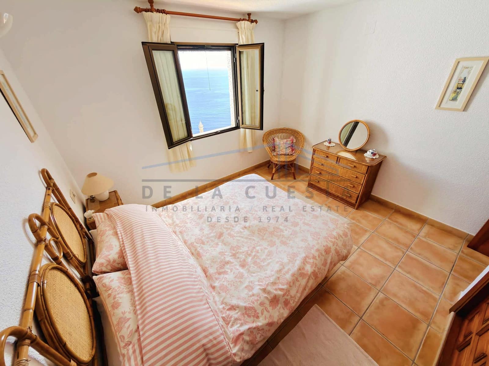 3 bedroom Villa for sale in La Herradura with pool garage - € 780,000 (Ref: 10163670)