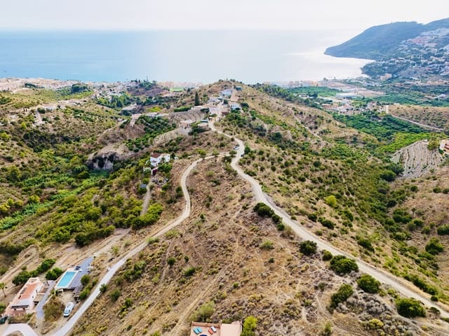 Grunde uden byggetilladelser til salg i La Herradura, Almuñécar - € 150.000 (Ref: 10174197)