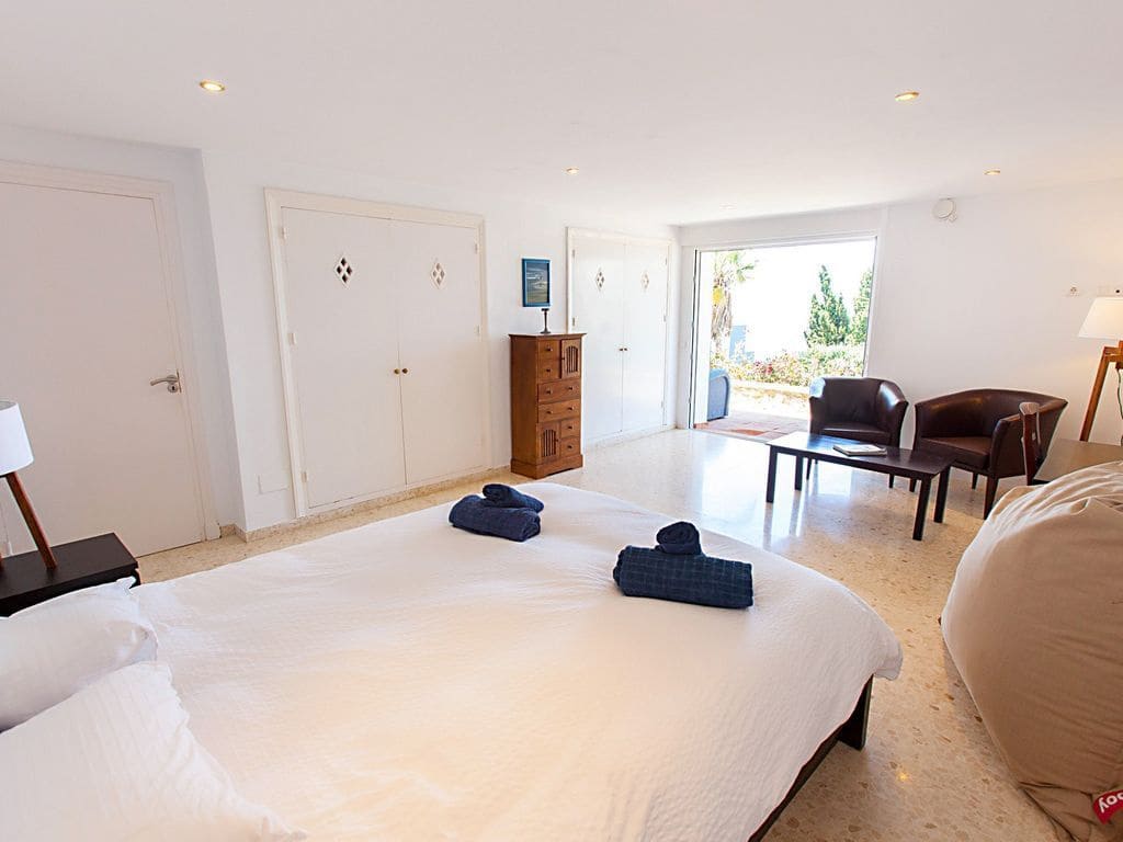 6 quarto Moradia para arrendamento para férias em La Herradura com piscina Garagem - 2 800 € (Ref: 5255995)