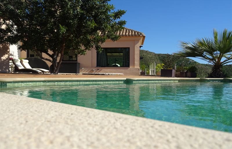 6 soveværelse Finca/Landehus til salg i Almunecar med swimmingpool - € 1.295.000 (Ref: 5698021)