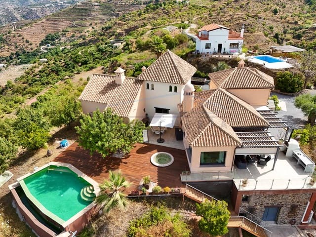 6 chambre Finca/Maison de Campagne à vendre à Almuñécar avec piscine - 1 295 000 € (Ref: 5698021)