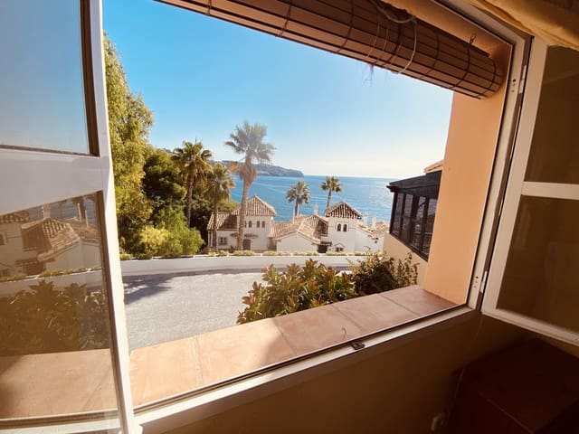 4 bedroom Semi-detached Villa for sale in La Herradura, Almuñécar with pool garage - € 620,000 (Ref: 5698032)