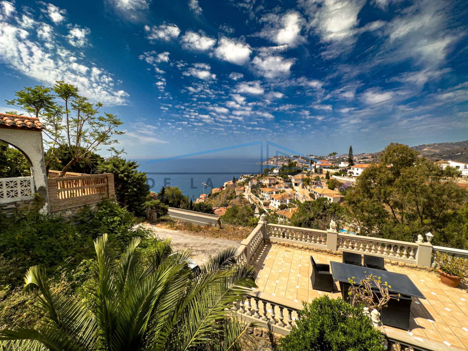 3 sypialnia Willa na sprzedaż w Almunecar z basenem garażem - 560 000 € (Ref: 7561447)