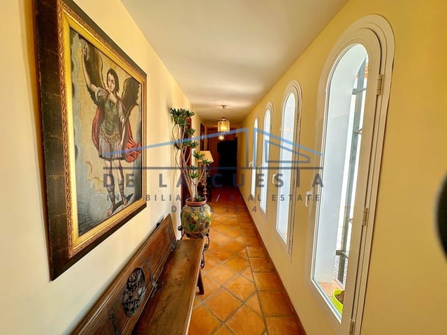 Chalet de 7 habitaciones en La Herradura, Almuñécar en venta con piscina garaje - 1.650.000 € (Ref: 7706422)