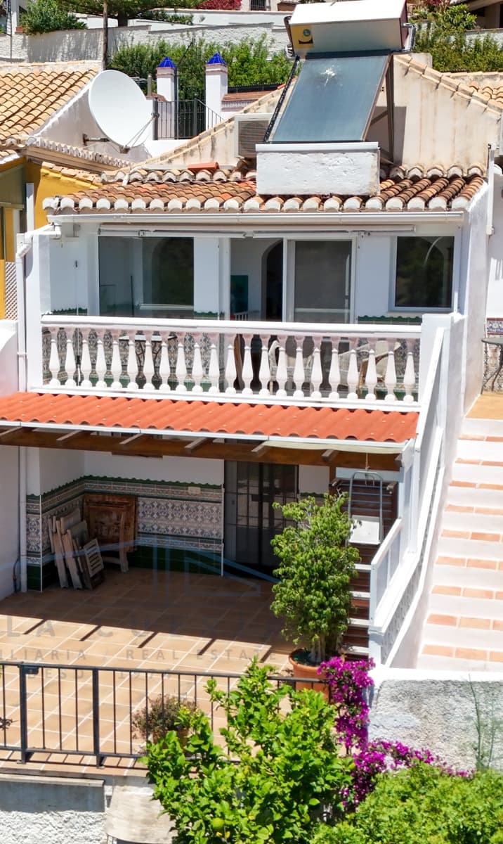 1 soveværelse Rækkehus til salg i La Herradura med garage - € 195.000 (Ref: 9018415)